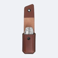 Étui Cuir Tanné Végétal Taille Moyenne - AINSWORTH Pour Pince LEATHERMAN 8 Étui Cuir Tanné Végétal Taille Moyenne - AINSWORTH Pour Pince LEATHERMAN -Pêche Passion Soldes etui cuir tanne vegetal taille moyenne ainsworth pour pince leatherman 2